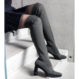 Zöld bebújós magas sarkú csizma rugalmas Flamme felsőrésszel 1