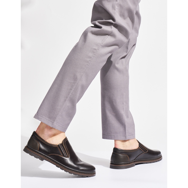 Sötétbarna férfi cipő 2