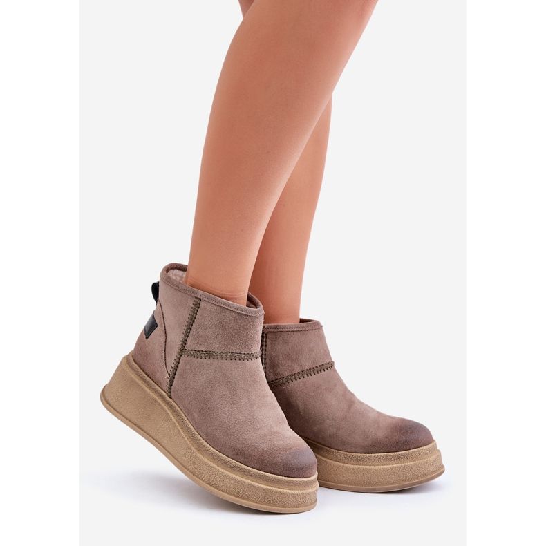 Bőr velúr hócsizma emelvényen és éken Maciejka 06769-02 sötétbarna 1