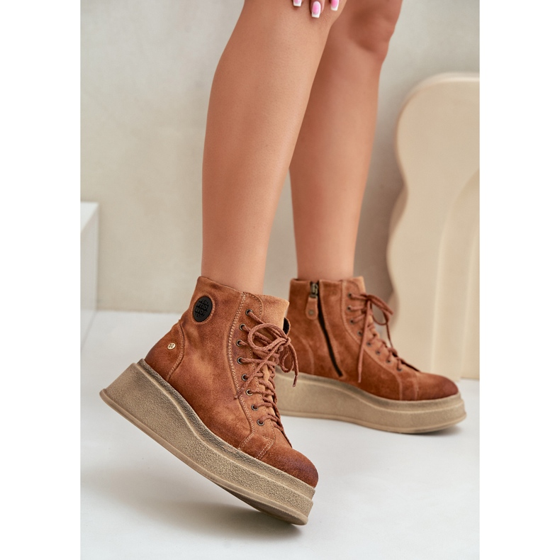 Velúr bokacsizma masszív platformon Maciejka 06309-29 barna 2