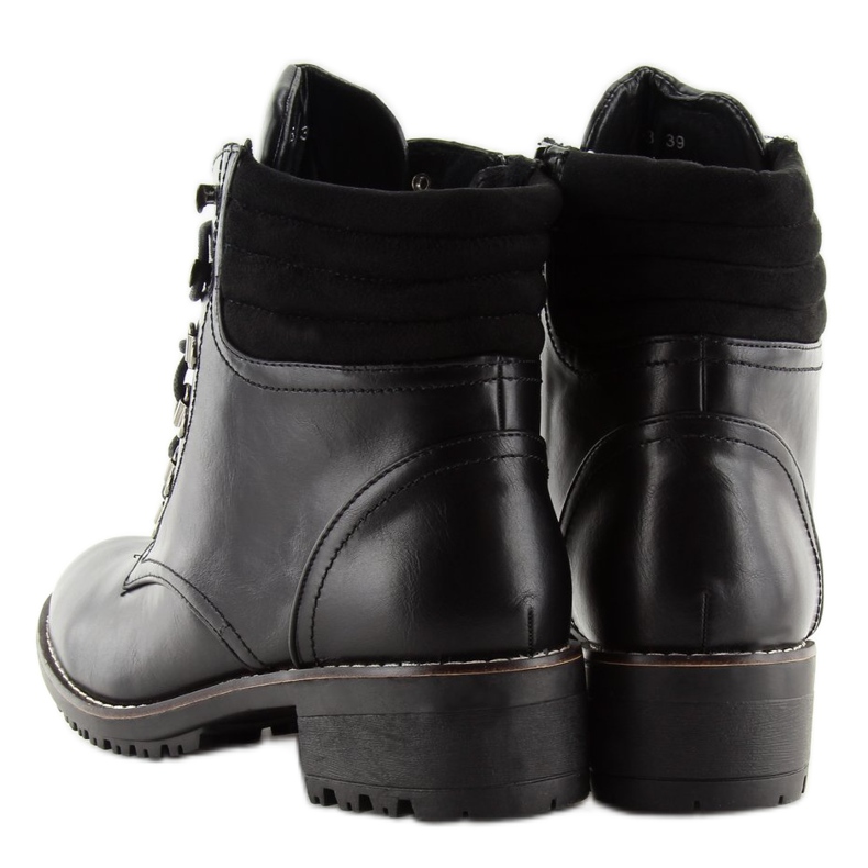 Fekete fűzős trapper K-3 fekete 2