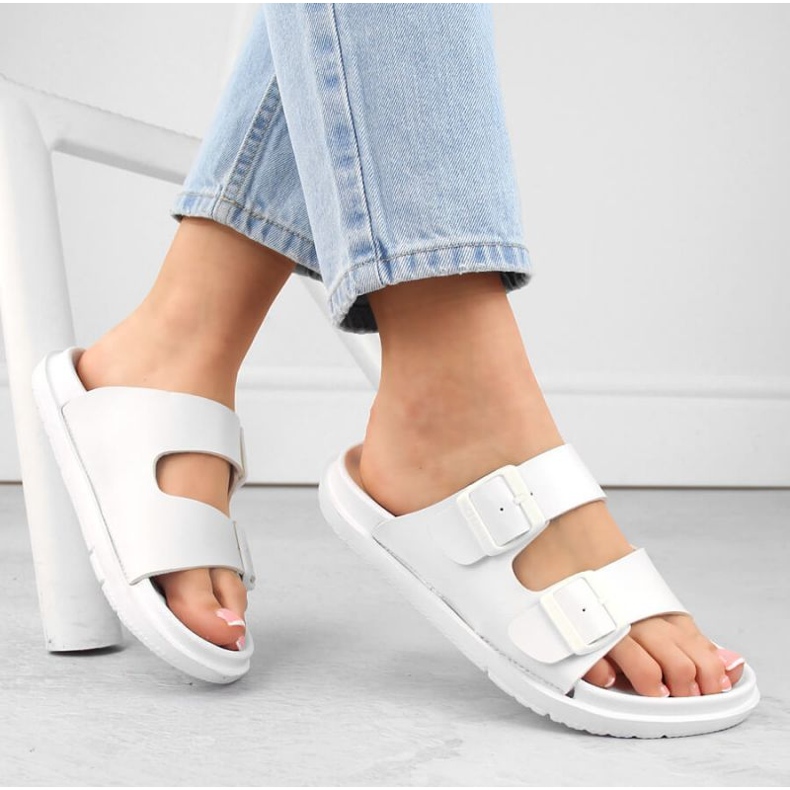 Big Star INT2004B habszivacs flip-flop csatokkal, fehér 1