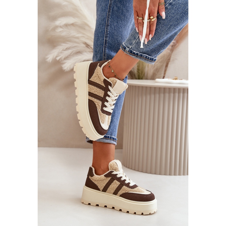 Sportcipő Modell 24886 Barna 1