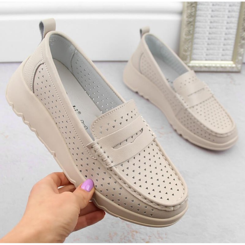 Ugg S. Barski áttört cipő W LR509 OLI253B 2