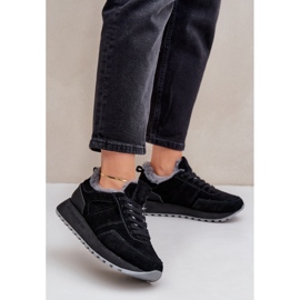 Női velúr tornacipő bundával és fényes elemekkel, Big Star OO274580 Hi-Poly System fekete 2