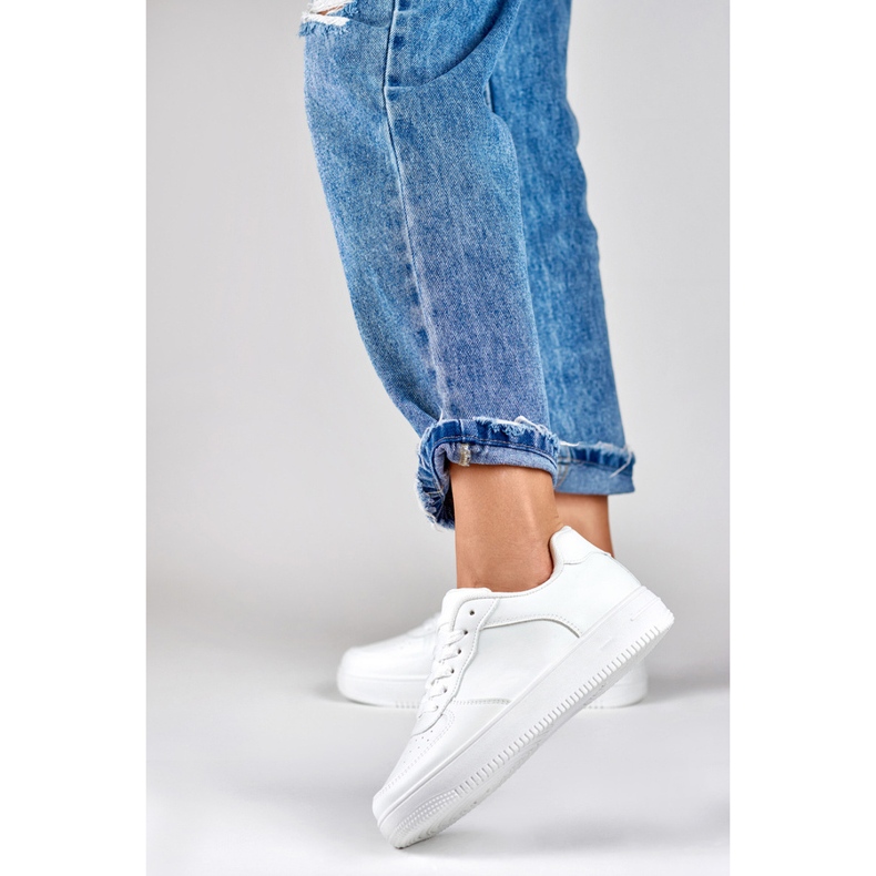 Női sportcipő, fehér tornacipő K-1W 2