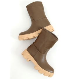 Női csizma egyenes zöld felsőrésszel 1 Női csizma egyenes zöld felsőrésszel 1