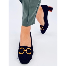 Fekete réz sarokpumpák arany díszítéssel 1