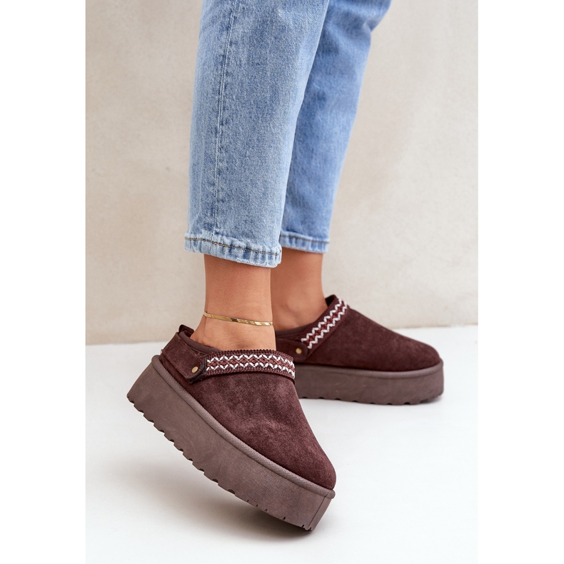 Csokoládé hócsizma dekoratív hímzéssel barna 2