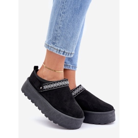 Fekete hócsizma dekoratív hímzéssel 1 Fekete hócsizma dekoratív hímzéssel 1