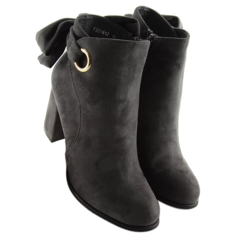 Szürke Magas sarkú csizma YBS1612 szürke 1