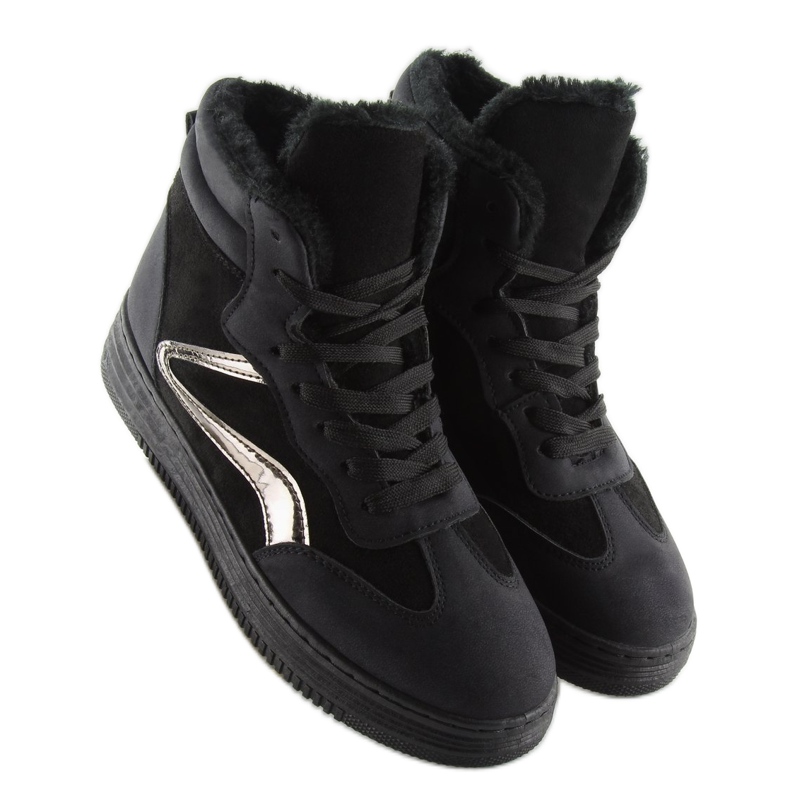 Fekete szigetelt tornacipő BOK-1103 fekete 2