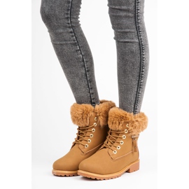 Prémes csapdázók a felsőrészen barna 2 Prémes csapdázók a felsőrészen barna 2