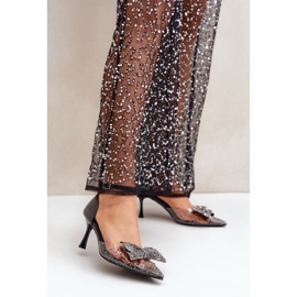 Díszített magassarkú masnival, fekete 2