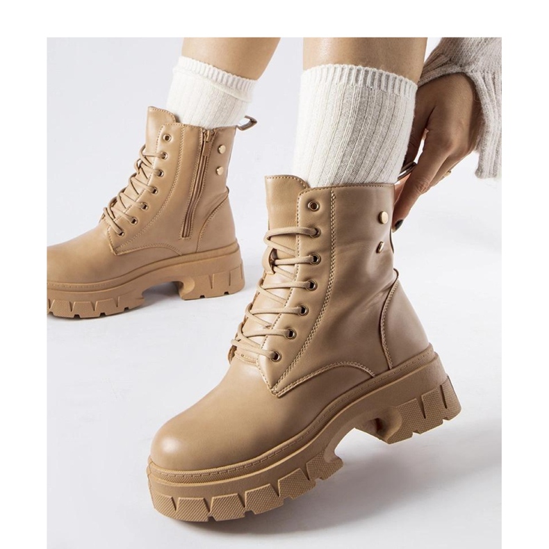 Bézs színű munkáscipő vastagabb talppal, Melicucca - Solea 1