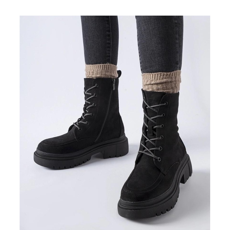 Fekete munkáscsizma csapdákkal, masszív Riel - Solea talpon 2