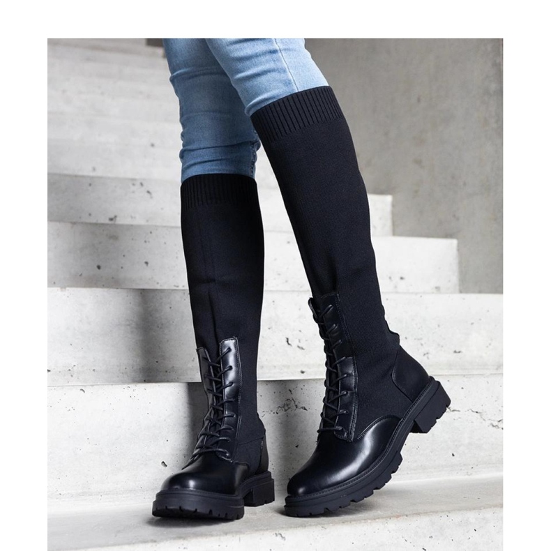 Fekete bebújós csizma elasztikus anyag felsőrésszel Luana - Solea 1