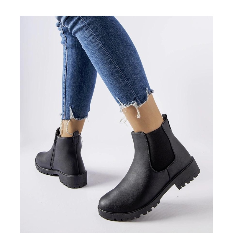 Fekete klasszikus alkalmi bokacsizma eco-bőr Sabre - Solea anyagból 1