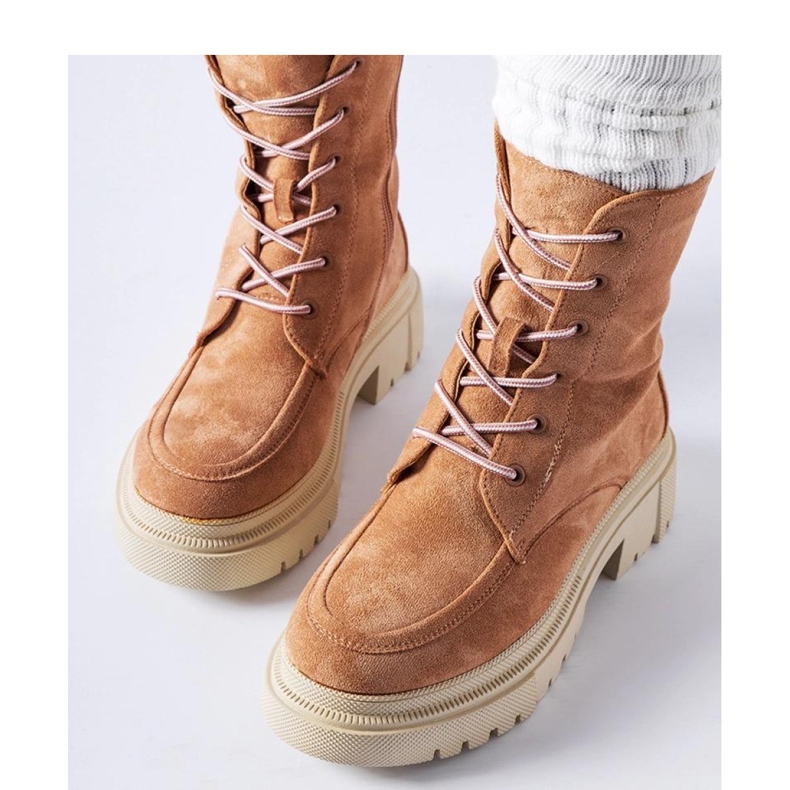 Masszív Riel talpú csizma piros 1