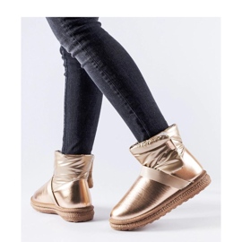 Barna fényes rövid hócsizma a Delaune - Solea márkától 1