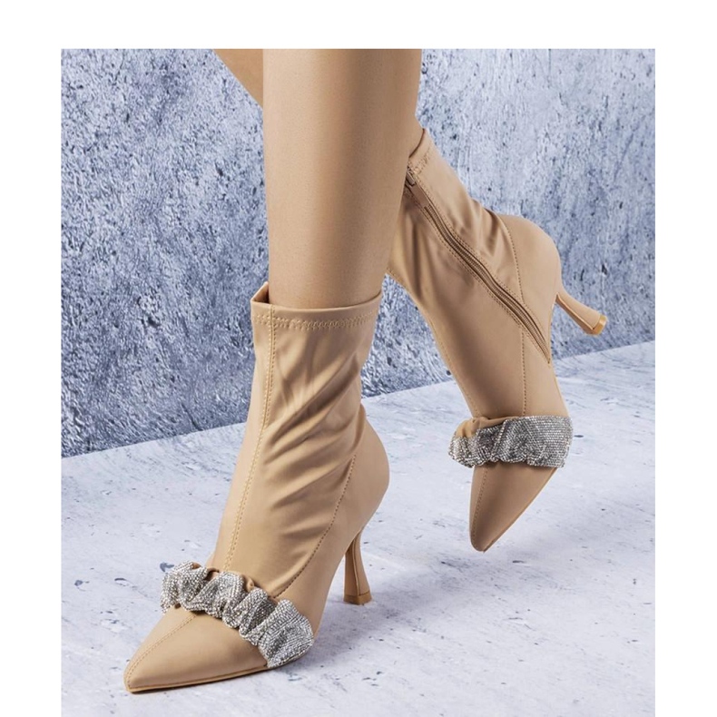 Solea Bézs színű, cirkóniákkal díszített bokacsizma 1