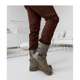 Zöld szigetelt bokacsizma díszpánttal 1