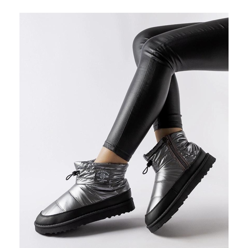 Szürke Lee Cooper LCJ-23-44-1966L hócsizma fekete 1