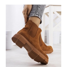 Barna színű női csizma 1 Barna színű női csizma 1