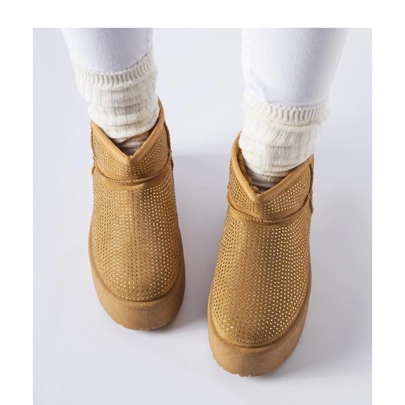 Barna hócsizma cirkóniával 2