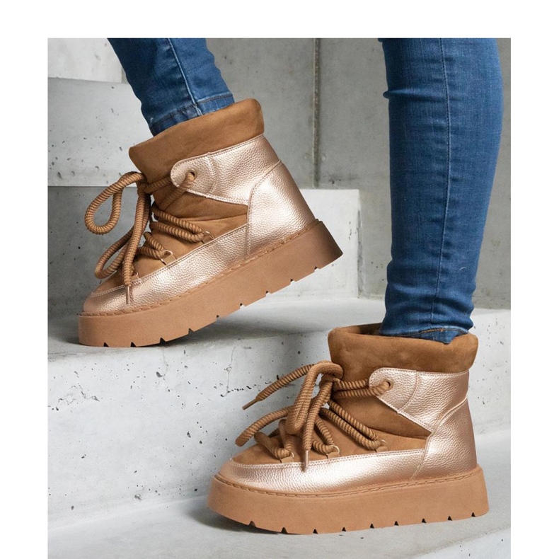 Szőrmével szigetelt platformos hócsizma barna 1