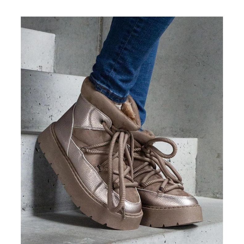 Szőrmével szigetelt platformos hócsizma bézs 2