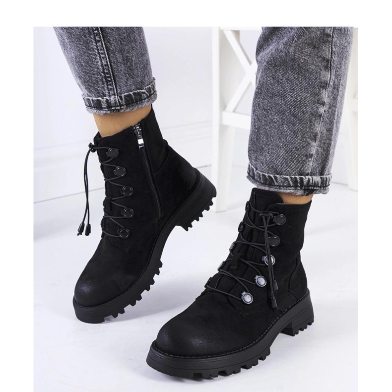 Fekete öko-velúr csizma 1