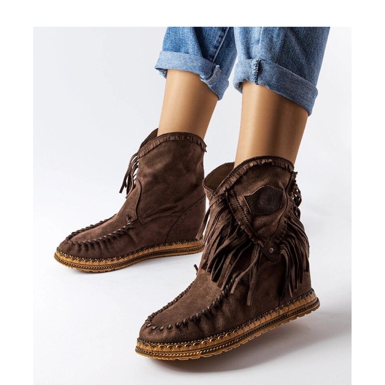 Barna ékes csizma 1