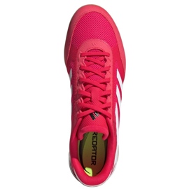 Az Adidas Predator League JR3125 piros cipőben 1