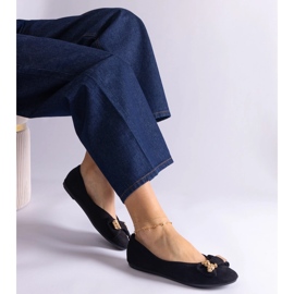 Fekete balett lakások masnival és brosssal díszítve 1