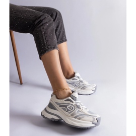 Szürke női sportcipő 2