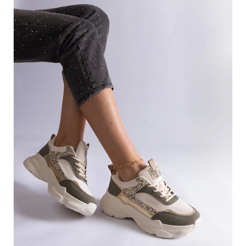 Zöld tornacipő csillogó betétekkel 2