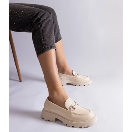 Bézs színű ökobőr mokaszinok, arany díszítéssel 2