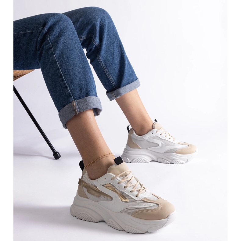 Bézs és arany színű női tornacipő 1