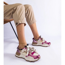 Állatmotívummal díszített rózsaszín cipők 1