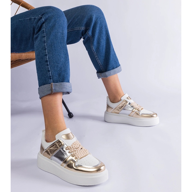 Arany cipők ezüst betétekkel aranysárga 1