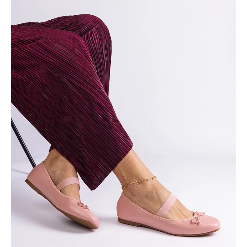 Rózsaszín balerinák, elasztikus zenekarral és dekoratív íj 2