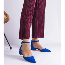 Kék szandál alacsony oszlopon 1