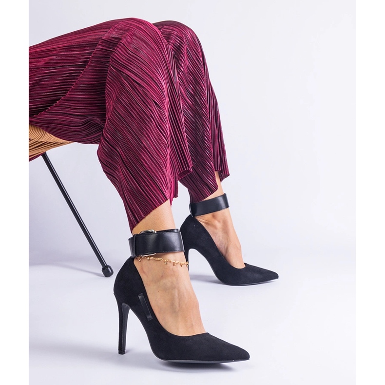 Fekete szivattyúk a velúr öko -sarok sarkon 1