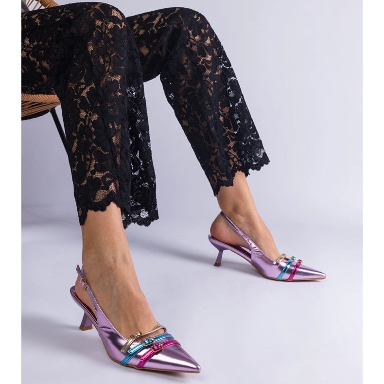 Lila kacsasarkú nyitott sarokkal ibolya 1