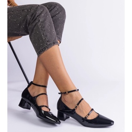 Fekete szivattyúk egy övvel lakni 2