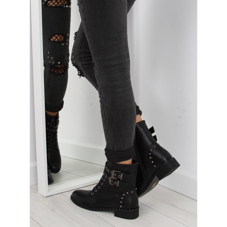 Fekete fűzős csizma PE155P fekete 2