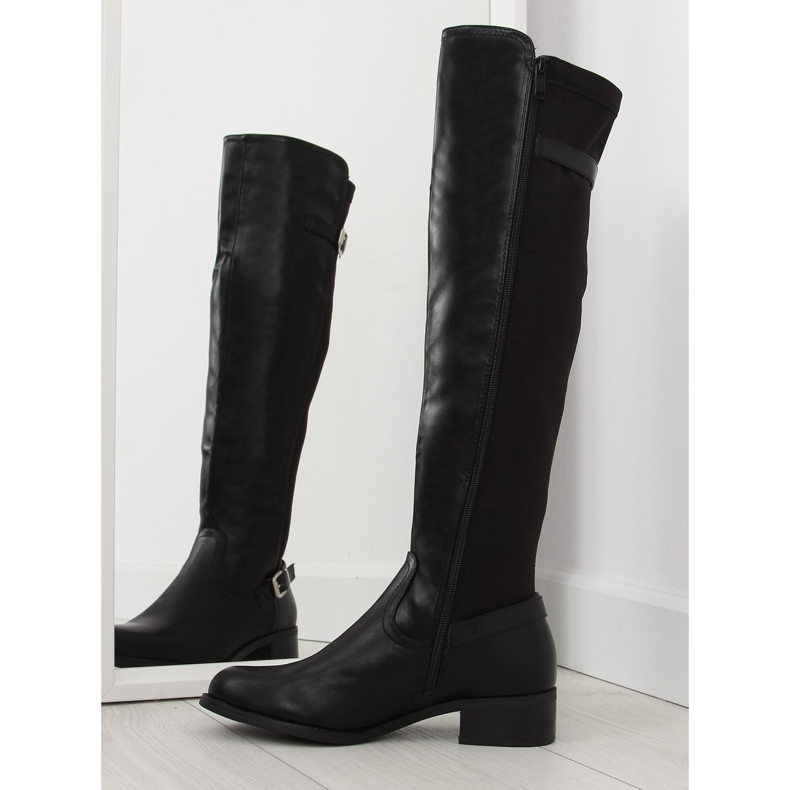 Fekete csizma rugalmas felsőrésszel 2