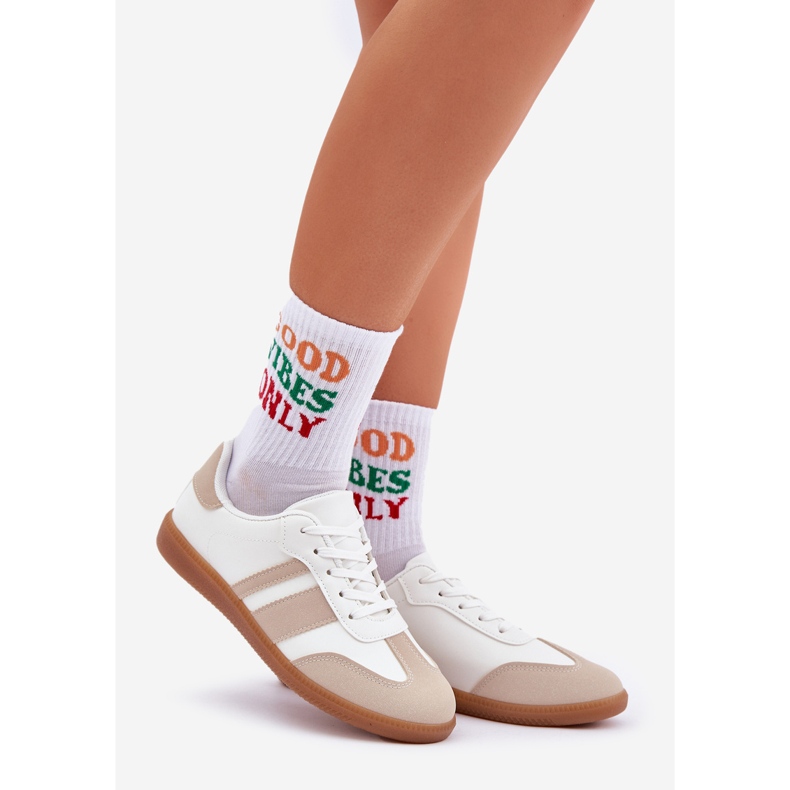 Alacsony női cipők öko bőr bézs és fehér 1