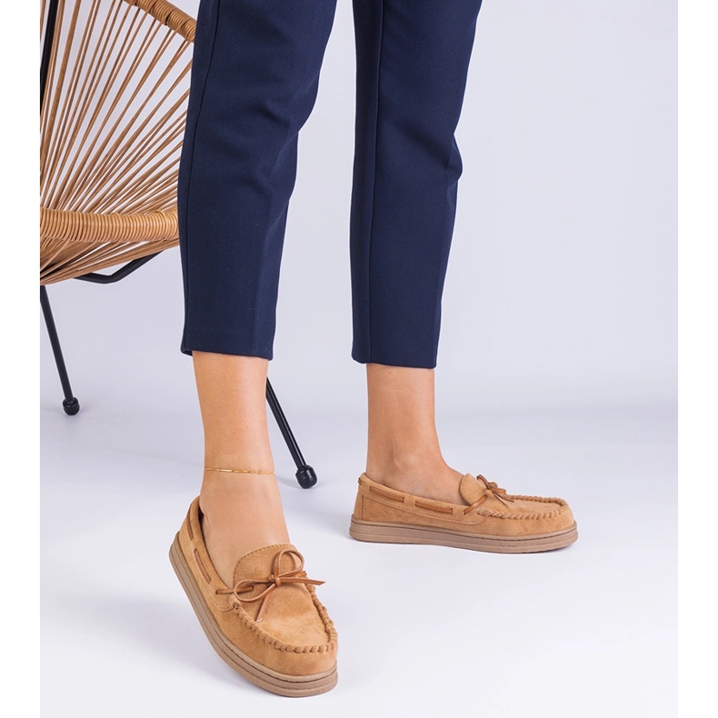 Barna női cipők ekozamszból íj 1